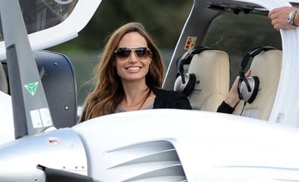 Анджелина Джоли